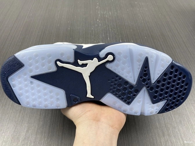 Bmlin CT8529-141 Navy (2022) Jordan Retro 6 Midnight 0812